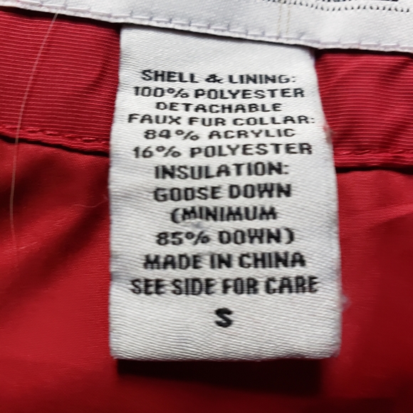 Eddie Bauer Red Puffer Vest with Detacheable Faux Fur Collar, Goose Down Vest - Picture 5 of 10